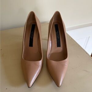 Via Spiga Women's Tan Leather Pumps, made in Italy, size 7.5. Euc.